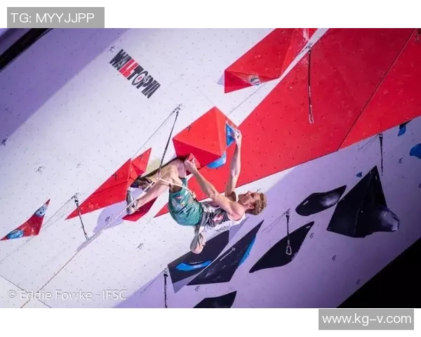 重庆攀岩队与深圳攀岩队赛后复盘分析比赛节奏与表现对比